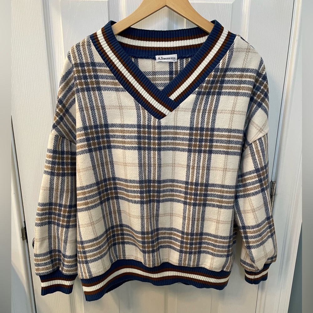 K. S Be Your Style Plaid V Neck Sweater Size 11